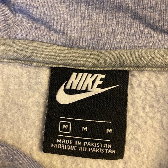 Nike Sweatshirt - Picture 2 of 3